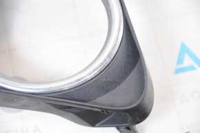 Left bumper grille Toyota Prius V 12-14 pre-rest under fog lights, broken fastener, chips
