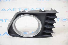 Right bumper grille Toyota Prius V 12-14 pre-rest under fog lights, broken fastener, chips