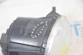 Fog lamp PTF right Toyota Prius V 12-17 cloudy inside, sand, broken housing