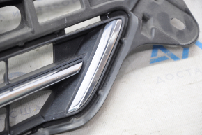 Radiator grill grill Toyota Prius V 12-14 prerest, sand