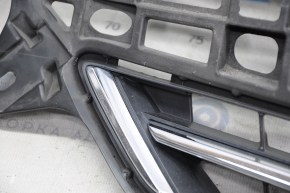 Radiator grill grill Toyota Prius V 12-14 prerest, sand