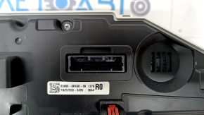 Instrument cluster Toyota Rav4 19 2.5 small display, 49k, trash inside, worn
