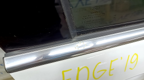 Door assembly front right Ford Edge 15- keyless, white UG, bumps on the center molding