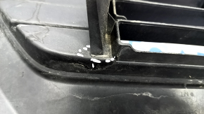 Lower grille of front bumper Toyota Rav4 19-21 scratches, broken