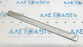 Door sill outer front right Mitsubishi Outlander 14-21 chrome, worn, missing seal