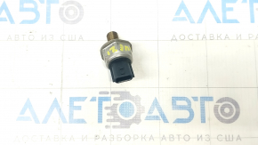 Fuel pressure sensor Nissan Rogue 21-22 2.5 on the fuel rail