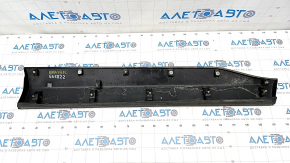 Door trim lower front left Toyota Rav4 19- structure, scratches