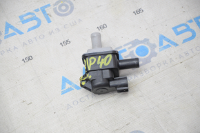 Toyota Prius V 12-17 vacuum solenoid housing broken