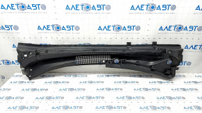 Wiper grille plastic Toyota Rav4 19- with central seal