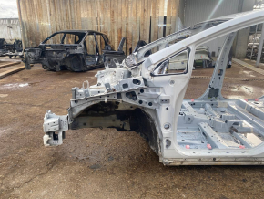 Front left quarter Toyota Prius V 12-17 white on the body