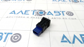 Toyota Rav4 19 trunk door release button - interior