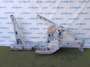 Front left quarter Toyota Prius 50 16-22 white, with central pillar
