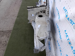 Front left quarter Toyota Prius 50 16-22 white, with central pillar