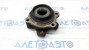 Front left hub BMW X3 G01 18-22 AWD rusty