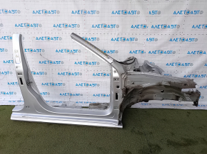 Front right quarter VW Passat b7 12-15 USA silver, with central pillar