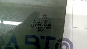 VW Tiguan rear left door glass 18-24 tinted