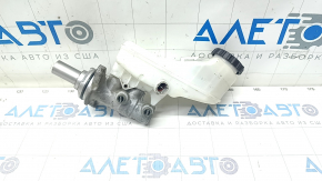 Main brake cylinder with reservoir Toyota Rav4 19- 2.5 with cover
