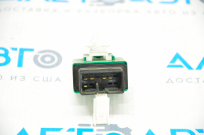 STOP SIGNAL CONTROL Toyota Prius 30 10-15