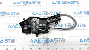 The mechanism of the rear left door handle of the VW Tiguan 18 is broken