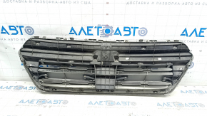 Radiator grill Subaru Outback 15-17 with emblem, crack, sand