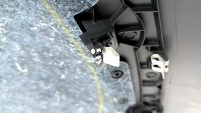 Right arch trim VW Tiguan 18 - black, under 2 rows, scratch, broken fasteners