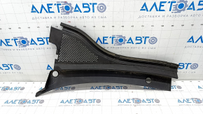 Windscreen wiper grille plastic left VW Tiguan 18 - broken