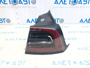 Light outer wing right Tesla Model 3 18- USA 3 pins,