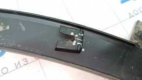 Front right wing arch trim VW Tiguan 18- structure, broken fastening, scratches