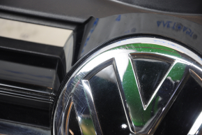 Radiator grill with VW Golf 15-17 badge sand, small scratches