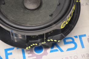 Speaker door rear right VW Golf 15 - broken fasteners