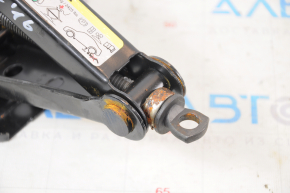 Jack VW Golf 15 - rusty