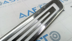 Outer rear left threshold trim Mercedes G550 W463 19- chrome with backlight, worn