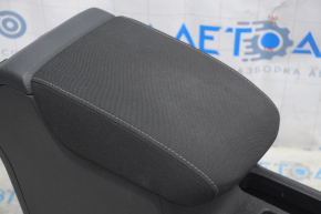 Central console armrest and cup holders VW Golf 15 - black, scratches need cleaning