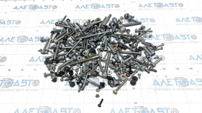 Hardware for underhood space Audi Q5 80A 18-24 incomplete