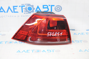 Light outer wing left VW Golf 15-usa dirt inside, small scratches