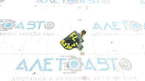 Left shock absorber bracket Lexus IS250 IS350 06-13 on the hood