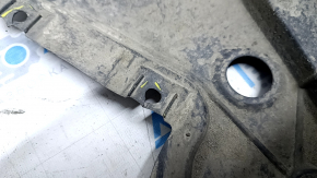 Front left fender liner Nissan Rogue 14-20 broken fasteners