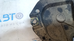 Front right mudguard Nissan Rogue 14-20 broken fasteners