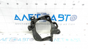 Left fog light bracket Lexus IS 11-13 cracks in fasteners