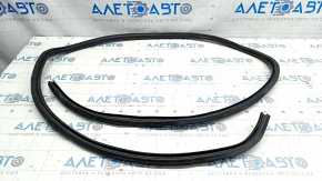 Rear right door seal for Lexus IS250 IS300 IS350 06-14