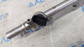 Fuel rail VW Golf 15-21 1.8T with sensor