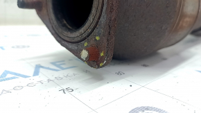 The intake pipe with a catalytic converter Honda CRV 12-14 2.4 is rusty, the stud is sawed off, the catalytic converter is dented