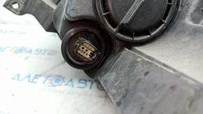 Headlight front right Chevrolet Volt 16 - scratches, sand