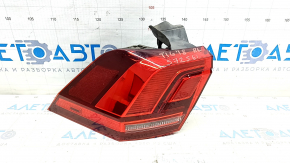 Light outer wing left VW Tiguan 18-usa, scratches