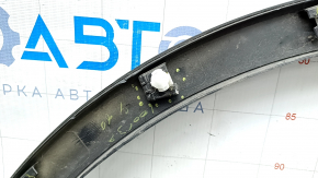 Front left wing arch trim VW Tiguan 18- structure, broken fasteners