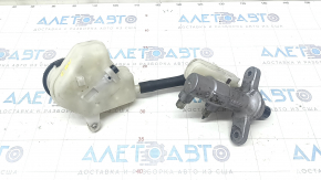 Honda CRV 12-16 AWD Brake Master Cylinder with 2 Reservoirs and Cap