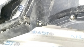 VW Tiguan 18 Front Bumper Lip - Structure, Broken Fastener