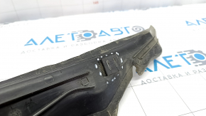 Wing seal door-wing left VW Jetta 19- broken fastening