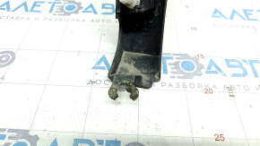 Rear right wing arch trim VW Tiguan 18 - structure, broken fasteners
