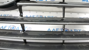 Radiator grill upper Lexus RX350 RX450h 16-19 cracks, breaks